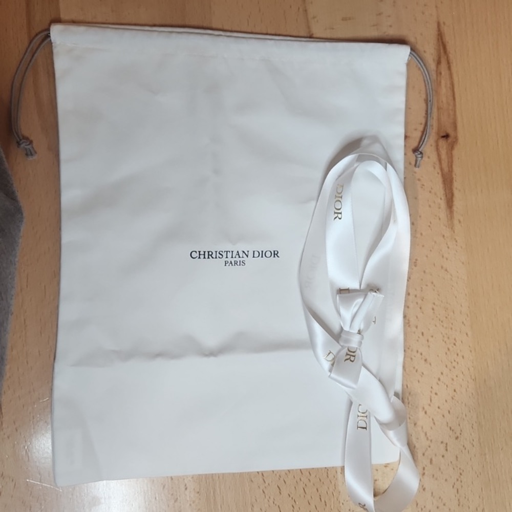 Christian Dior String Bag & Ribbon - Picture 2 of 8